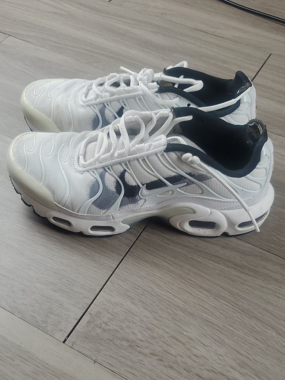 Nike Air Max Plus TN GS White Black FD0692-100 Youth 6Y